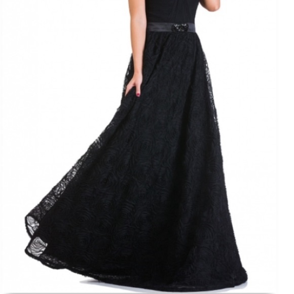 Adrianna Papell rosette empire waist long Gown - threedaughtersproperties.com Adrianna Papell rosette empire waist long Gown - threedaughtersproperties.com